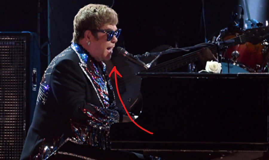What microphone does Elton John use1