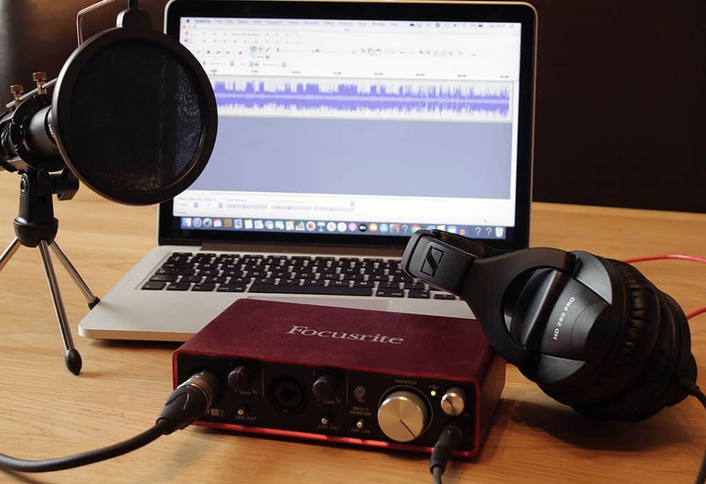 How to Set Up Multiple Microphones for Podcast2